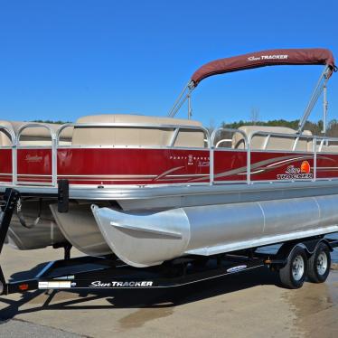 2014 Sun Tracker party barge 22 dlx xp3