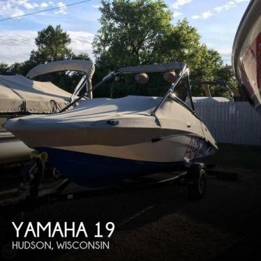 2015 Yamaha 19