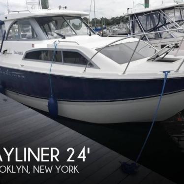 2007 Bayliner 246 discovery