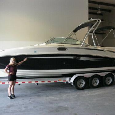 2010 Sea Ray sundeck 280 - only 153 hours - clean - make offer