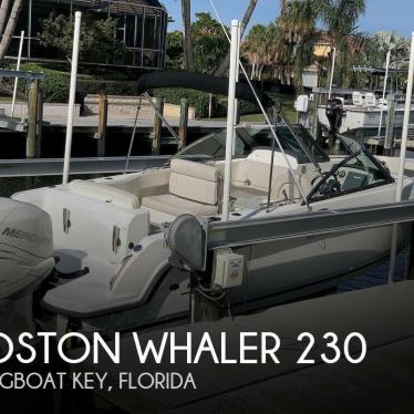 2015 Boston Whaler 230 vantage