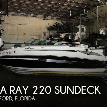 2010 Sea Ray 220 sundeck