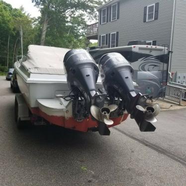 1989 Boston Whaler 200 direct injected