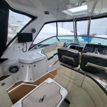 2018 Monterey 35 sport yacht