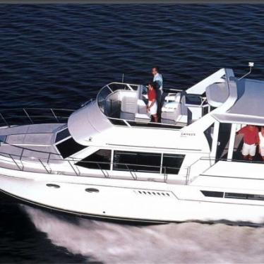 1998 Carver 405 motor yacht aft cabin
