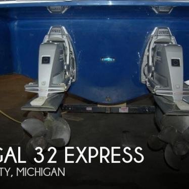 2015 Regal 32 express