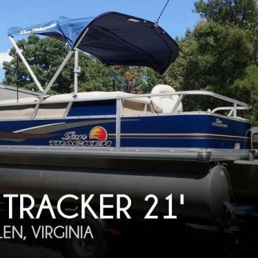 2014 Sun Tracker 20 dlx fishin' barge