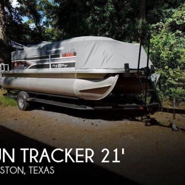 2015 Sun Tracker 20 dlx party barge