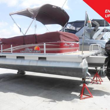 2012 Sun Tracker party barge 20 dlx