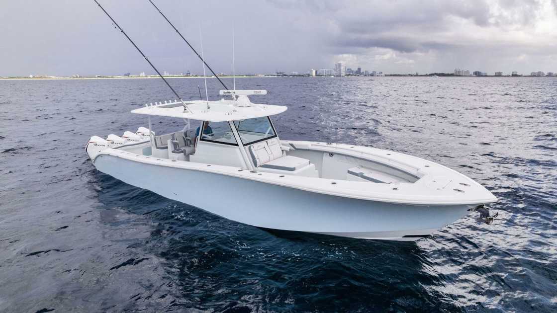 2023 Yellowfin 42 offshore