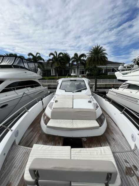2018 Azimut verve with low hours