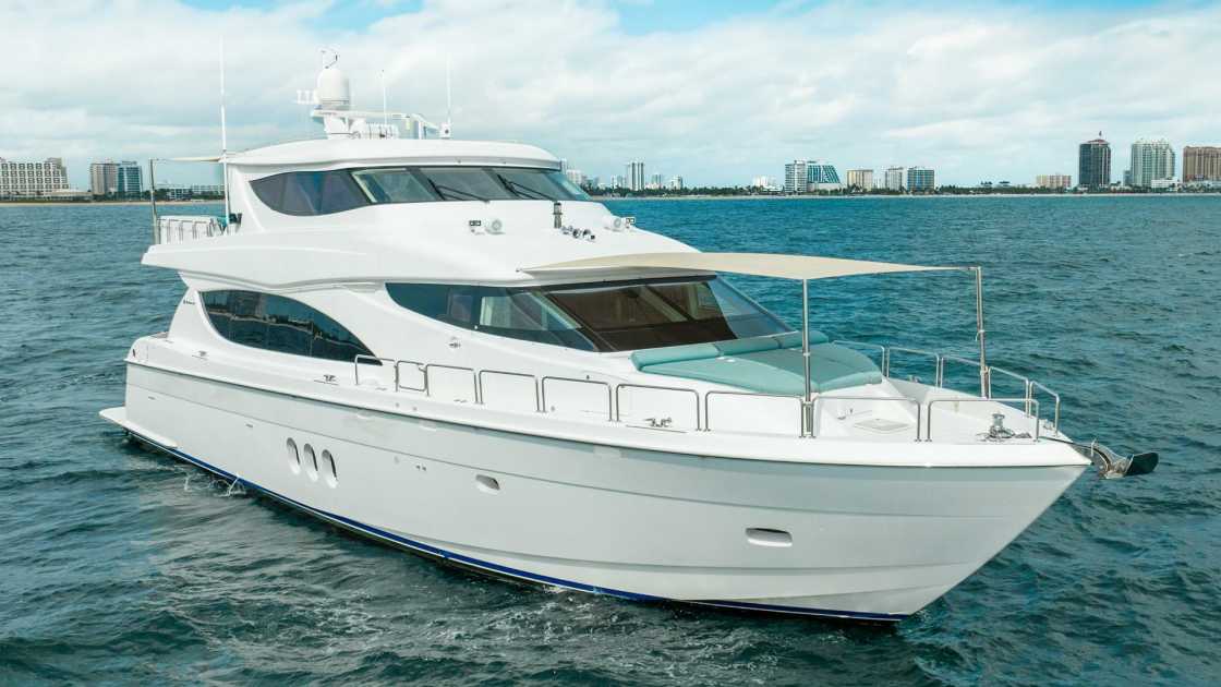 2014 Hatteras 80 motor yacht