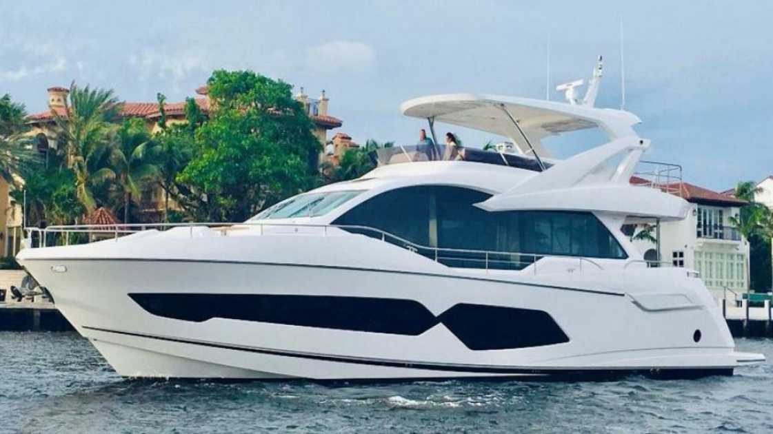2018 Sunseeker yacht