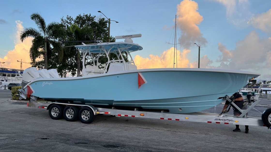 2022 Yellowfin 34 offshore