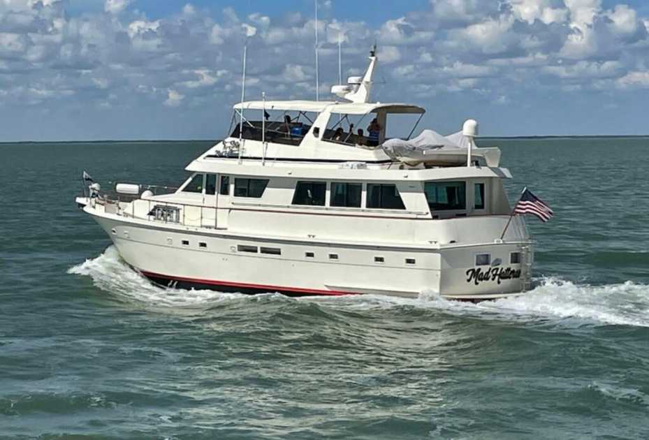 1988 Hatteras 65 motor yacht