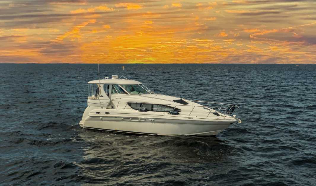 2003 Sea Ray 390 motor yacht