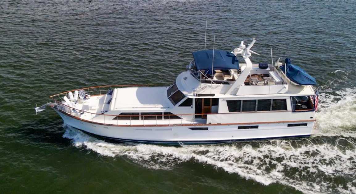 1978 Pacemaker 66 motor yacht