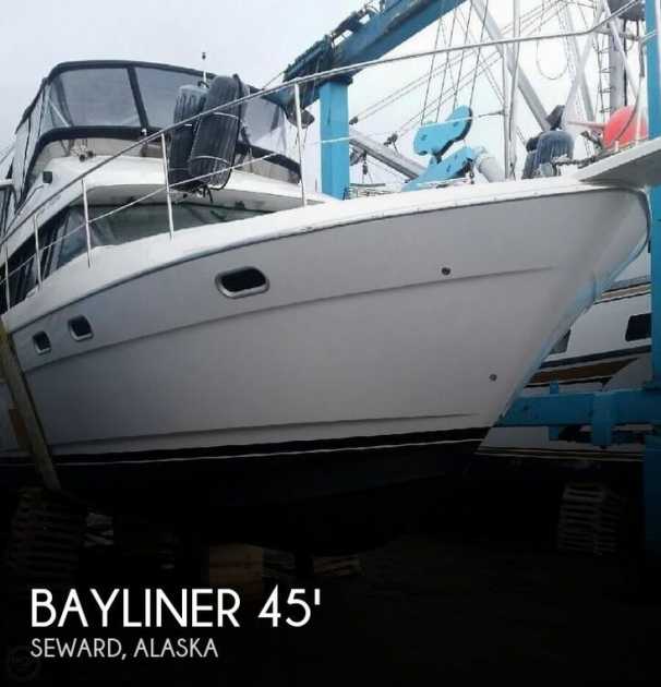 1995 Bayliner 4587
