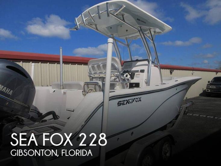 2020 Sea Fox 228 commander