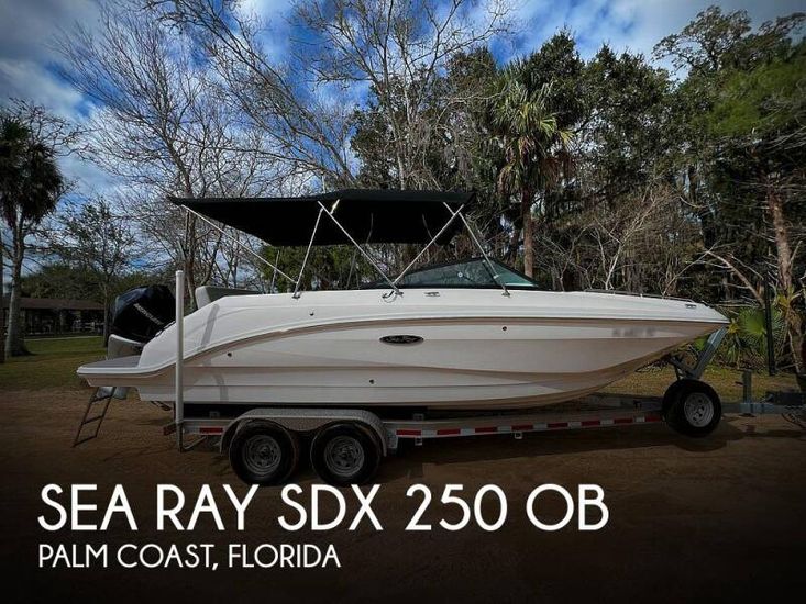2022 Sea Ray 250 sdx