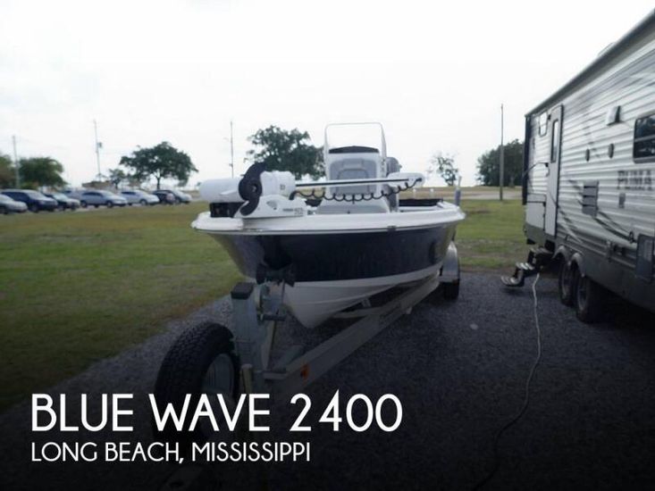 2021 Blue Wave 2400 pure bay