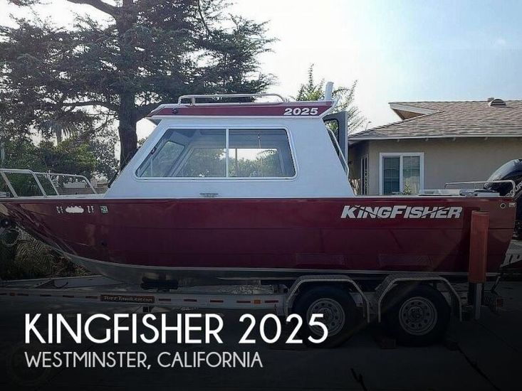 2020 Kingfisher 2025 escape ht pilot house