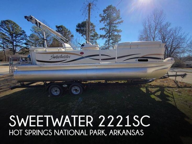 2003 Sweetwater 2221 sc