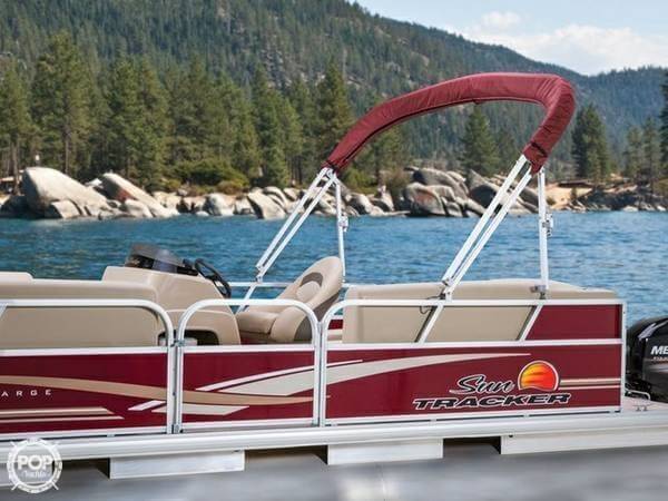2014 Sun Tracker party barge 18 dxl