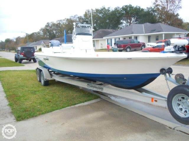 2015 Blue Wave 2400 pure bay