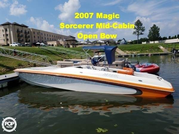 2007 Magic sorcerer mid cabin open bow