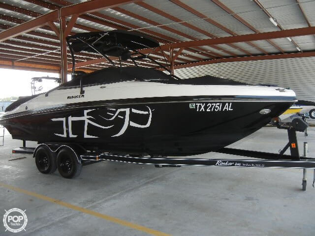 2007 Rinker 246 runabout