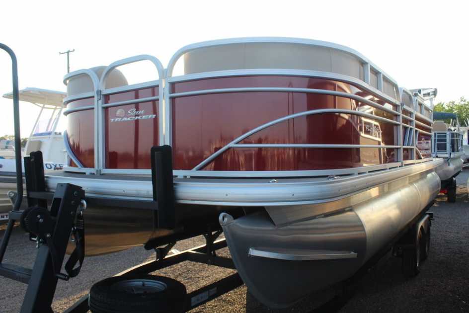 2023 Sun Tracker party barge® 20 dlx